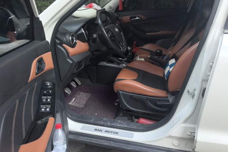 Used BAIC Senova X35 2016 1.5L Manual Luxury Edition Driver Seat