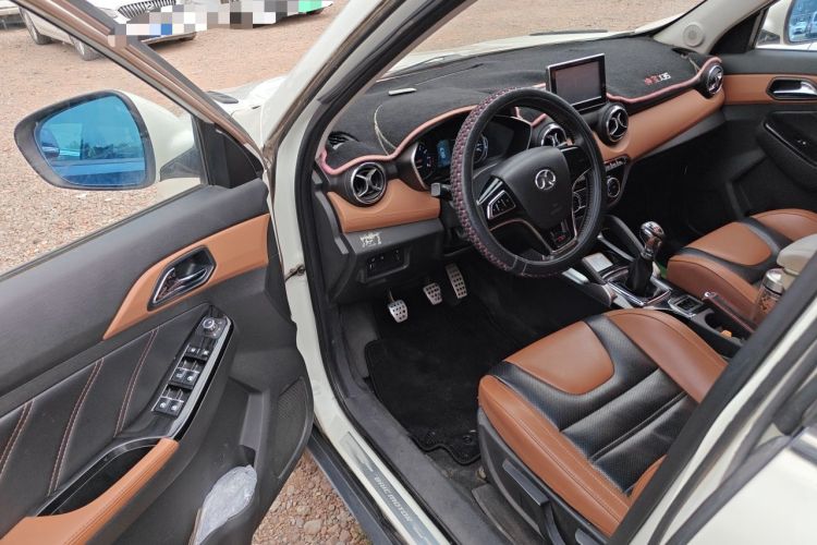 Used BAIC Senova X35 2016 1.5L Manual Luxury Edition Driver Seat
