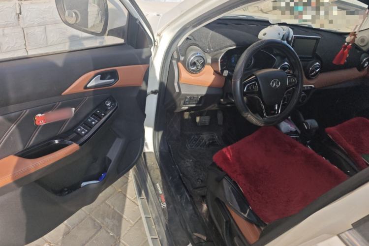 Used BAIC Senova X35 2016 1.5L Automatic Luxury Edition Driver Seat