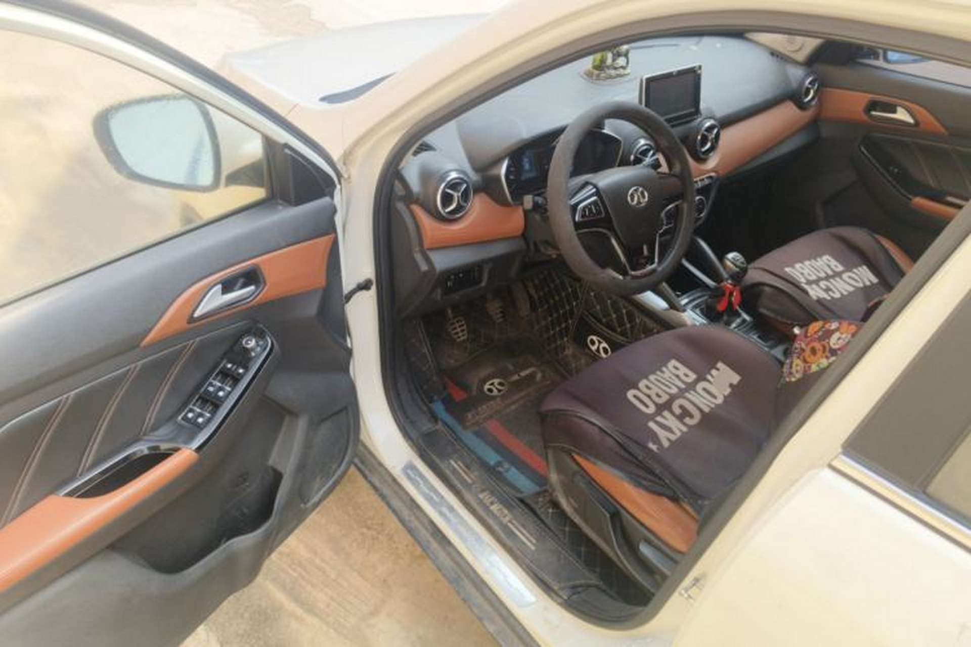 Used BAIC Senova X35 2016 1.5L Manual Luxury Edition Driver Seat