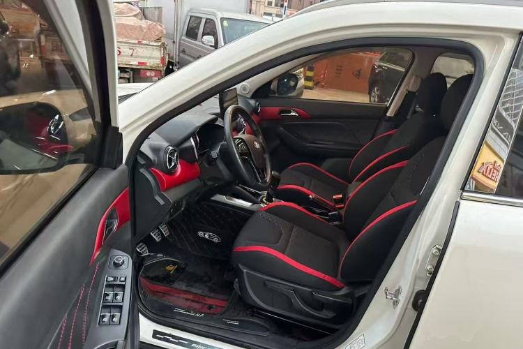 Used BAIC Senova X35 2016 1.5L Manual Elite Edition Driver Seat