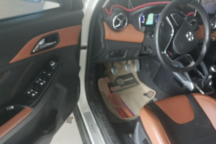 Used BAIC Senova X35 2016 1.5L Manual Luxury Edition Driver Seat