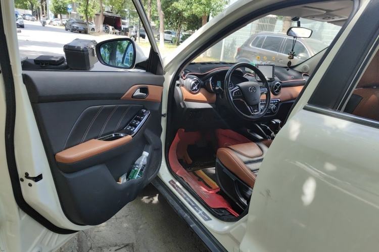 Used BAIC Senova X35 2016 1.5L Automatic Luxury Edition Driver Seat