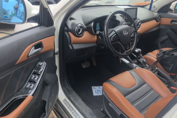 Used BAIC Senova X35 2016 1.5L Automatic Luxury Edition Driver Seat