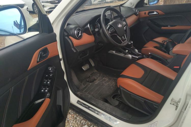 Used BAIC Senova X35 2016 1.5L Automatic Prestige Edition Driver Seat
