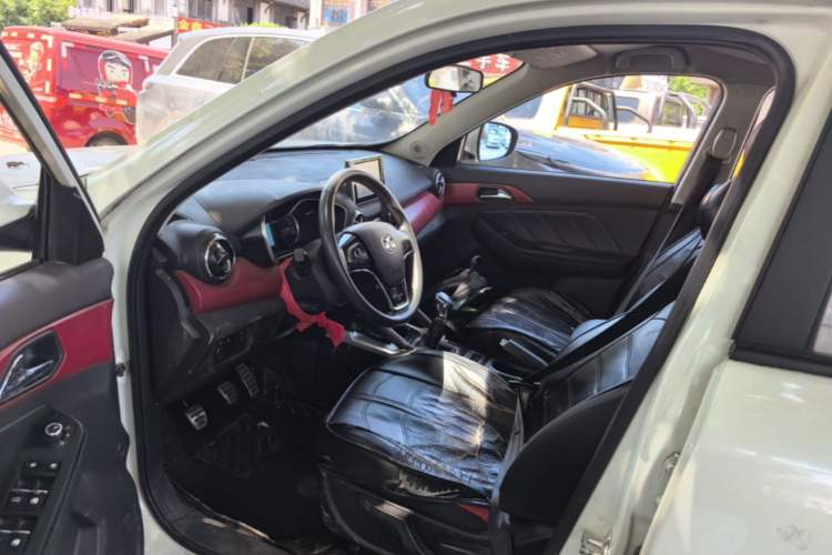 Used BAIC Senova X35 2016 1.5L Manual Elite Edition Driver Seat