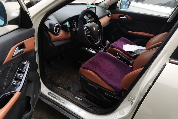 Used BAIC Senova X35 2016 1.5L Manual Luxury Edition Driver Seat