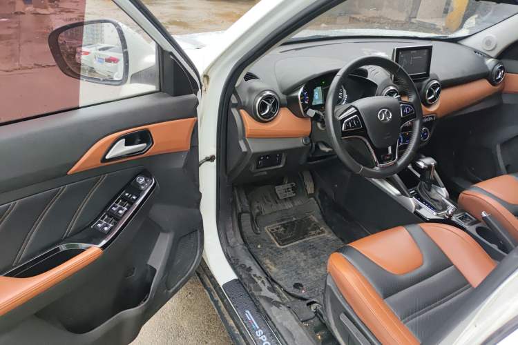 Used BAIC Senova X35 2016 1.5L Automatic Luxury Edition Driver Seat