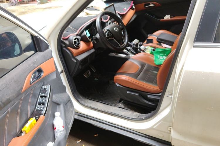 Used BAIC Senova X35 2016 1.5L Automatic Luxury Edition Driver Seat