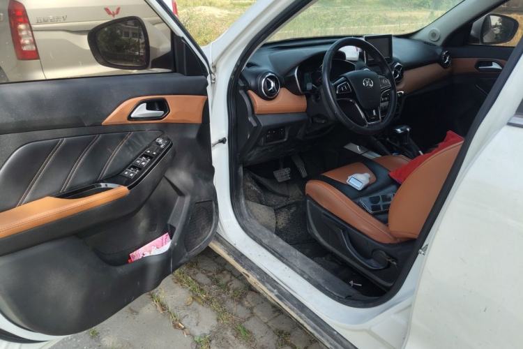 Used BAIC Senova X35 2016 1.5L Automatic Luxury Edition Driver Seat