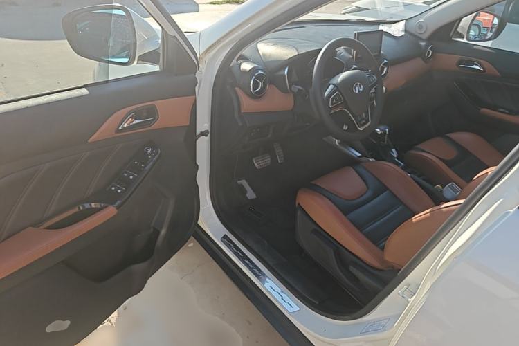 Used BAIC Senova X35 2016 1.5L Automatic Luxury Edition Driver Seat