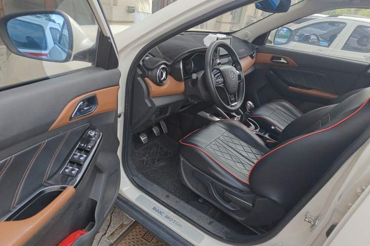 Used BAIC Senova X35 2016 1.5L Manual Luxury Edition Driver Seat