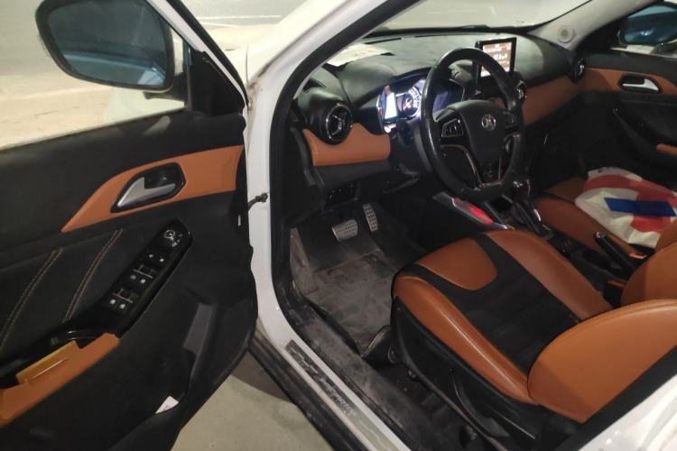Used BAIC Senova X35 2016 1.5L Automatic Luxury Edition Driver Seat