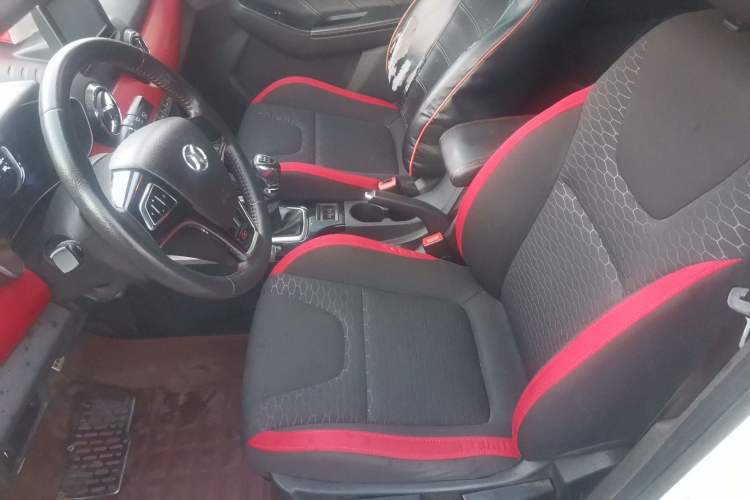 Used BAIC Senova X35 2016 1.5L manual Fashion Edition Driver Seat