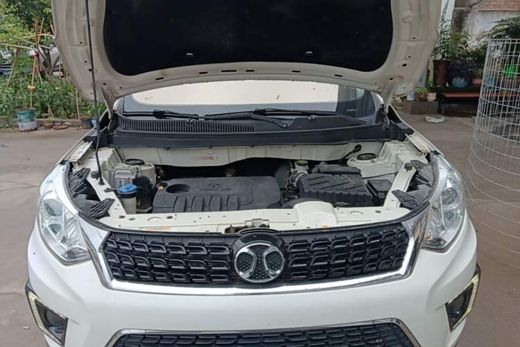 Used BAIC Senova X35 2016 1.5L Manual Luxury Edition Engine Bay