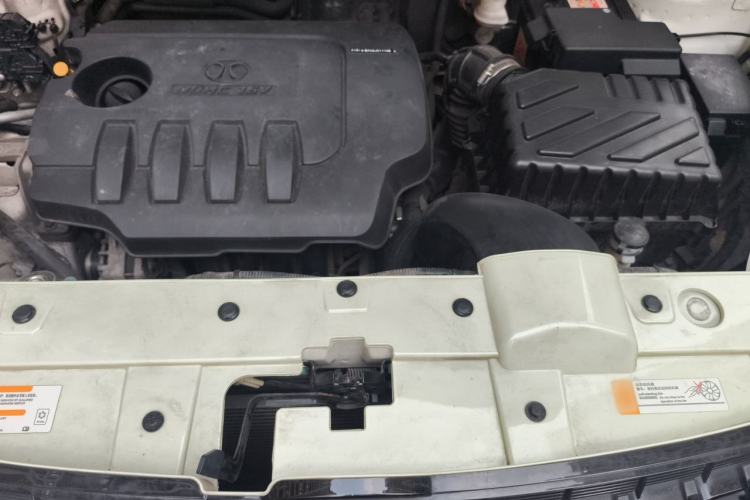 Used BAIC Senova X35 2016 1.5L Automatic Luxury Edition Engine Bay