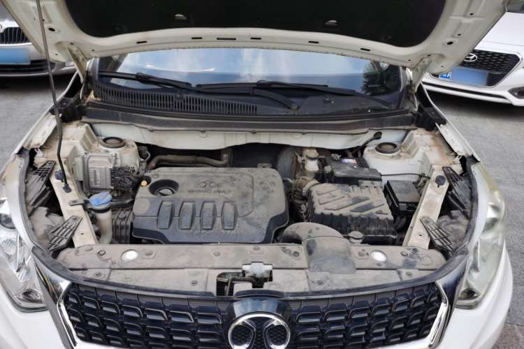 Used BAIC Senova X35 2016 1.5L Automatic Luxury Edition Engine Bay