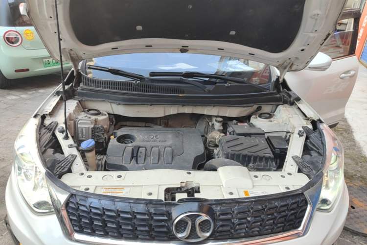 Used BAIC Senova X35 2016 1.5L Manual Luxury Edition Engine Bay