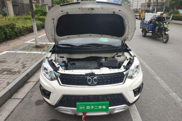 Used BAIC Senova X35 2016 1.5L Manual Luxury Edition Engine Bay