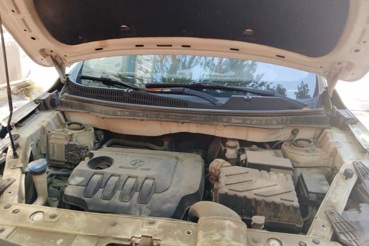 Used BAIC Senova X35 2016 1.5L Manual Luxury Edition Engine Bay