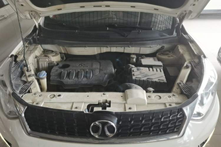 Used BAIC Senova X35 2016 1.5L Manual Luxury Edition Engine Bay