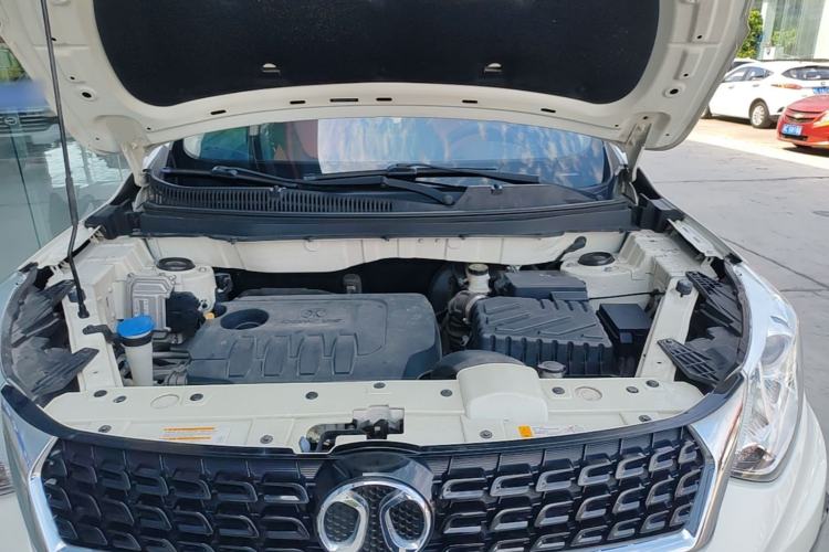 Used BAIC Senova X35 2016 1.5L Manual Luxury Edition Engine Bay