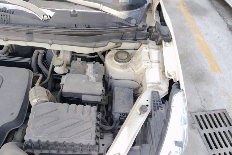 Used BAIC Senova X35 2016 1.5L Manual Luxury Edition Engine Bay Left