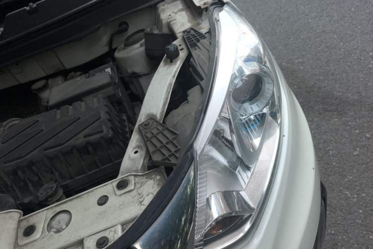 Used BAIC Senova X35 2016 1.5L Manual Luxury Edition Engine Bay Left