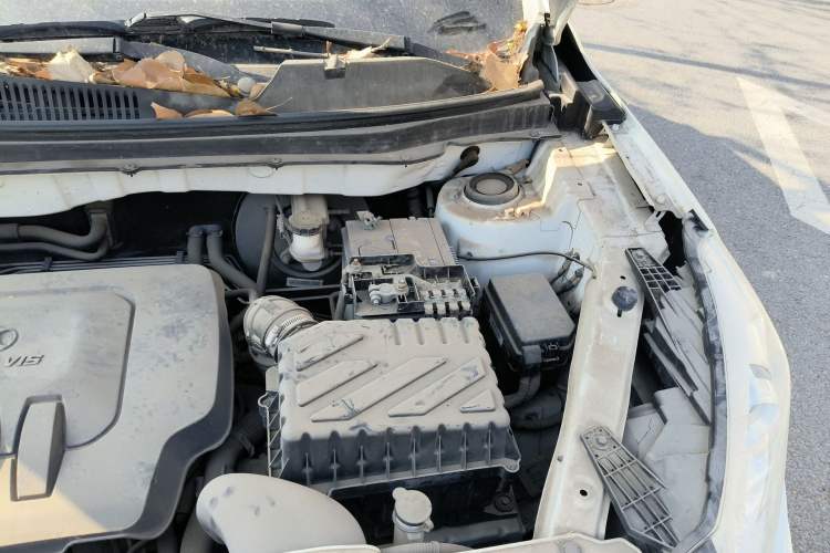 Used BAIC Senova X35 2016 1.5L Automatic Luxury Edition Engine Bay Left