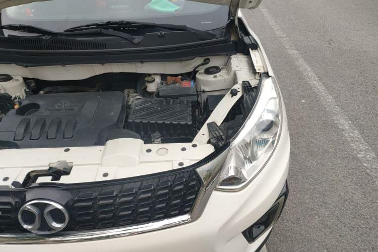 Used BAIC Senova X35 2016 1.5L Manual Luxury Edition Engine Bay Left