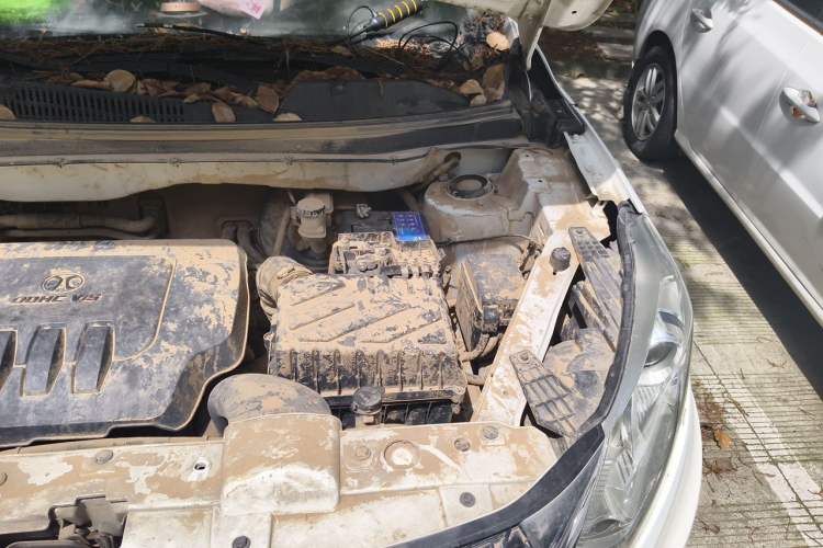 Used BAIC Senova X35 2016 1.5L Automatic Luxury Edition Engine Bay Left