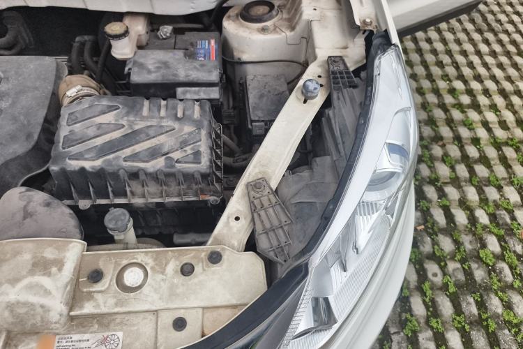 Used BAIC Senova X35 2016 1.5L Manual Luxury Edition Engine Bay Left