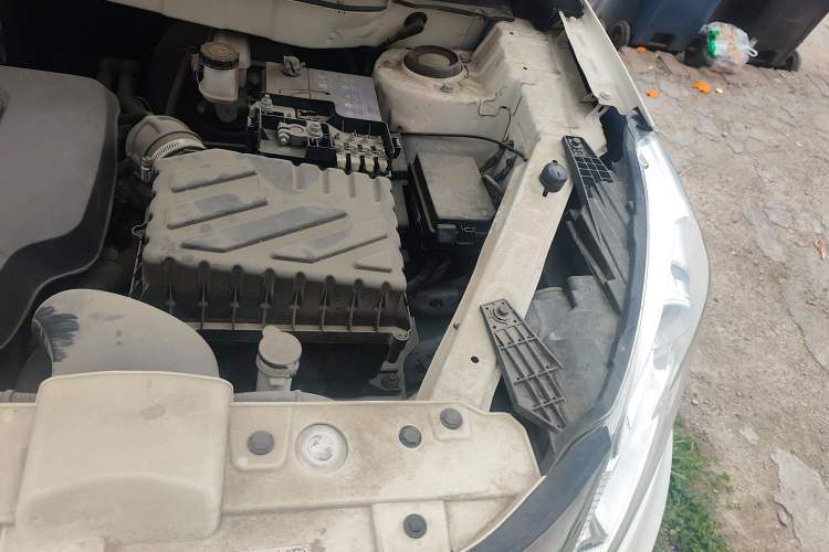 Used BAIC Senova X35 2016 1.5L Automatic Prestige Edition Engine Bay Left