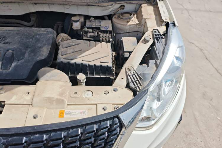 Used BAIC Senova X35 2016 1.5L Manual Luxury Edition Engine Bay Left