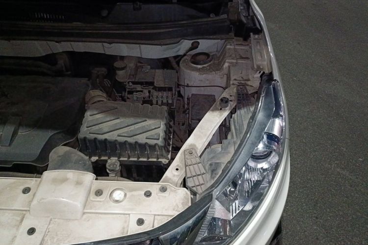 Used BAIC Senova X35 2016 1.5L Automatic Luxury Edition Engine Bay Left