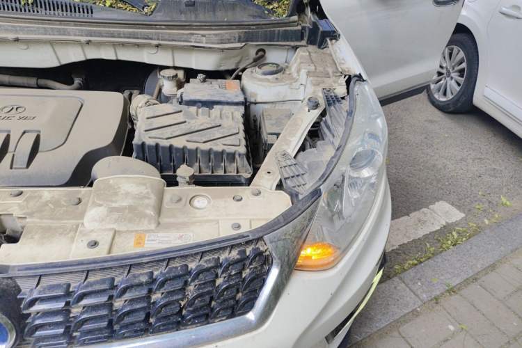 Used BAIC Senova X35 2016 1.5L Manual Luxury Edition Engine Bay Left