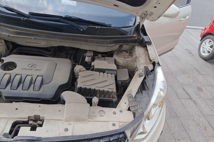 Used BAIC Senova X35 2016 1.5L Manual Luxury Edition Engine Bay Left