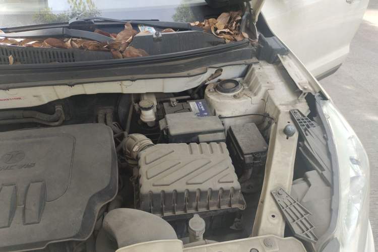 Used BAIC Senova X35 2016 1.5L Manual Luxury Edition Engine Bay Left