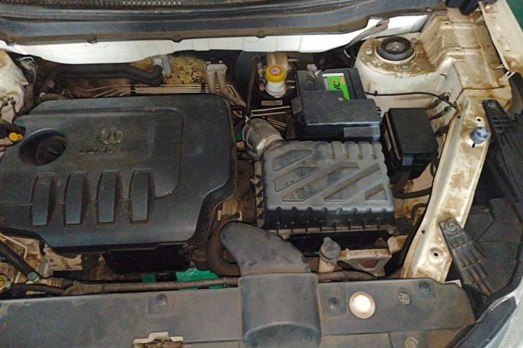 Used BAIC Senova X35 2016 1.5L Automatic Luxury Edition Engine Bay Left