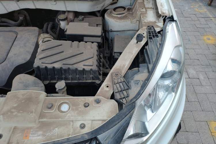Used BAIC Senova X35 2016 1.5L Manual Luxury Edition Engine Bay Left