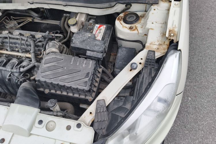 Used BAIC Senova X35 2016 1.5L Automatic Elite Edition Engine Bay Left