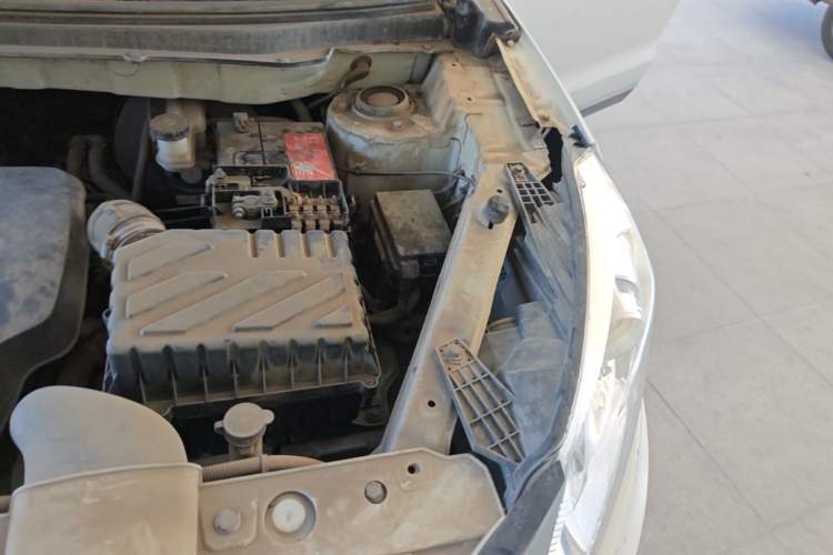 Used BAIC Senova X35 2016 1.5L Manual Luxury Edition Engine Bay Left