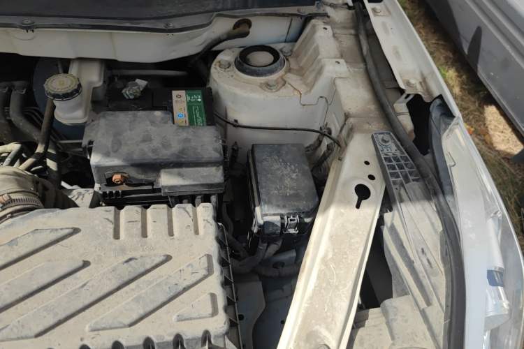 Used BAIC Senova X35 2016 1.5L Manual Elite Edition Engine Bay Left