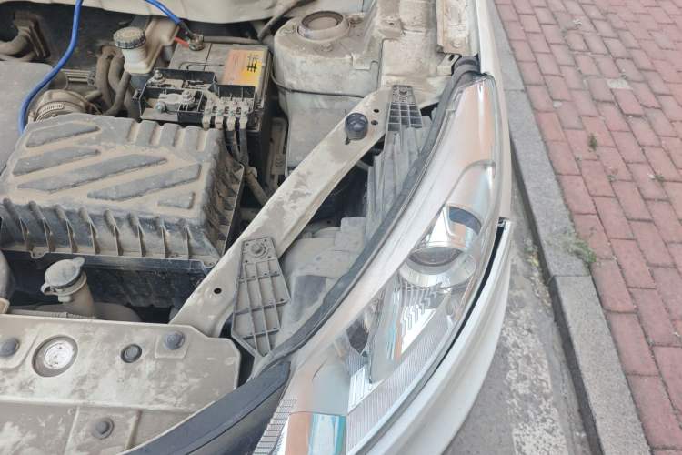 Used BAIC Senova X35 2016 1.5L Manual Luxury Edition Engine Bay Left