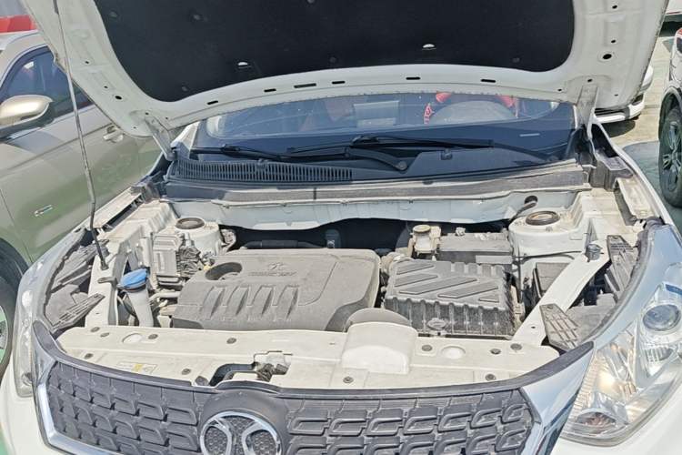 Used BAIC Senova X35 2016 1.5L Automatic Luxury Edition Engine Bay