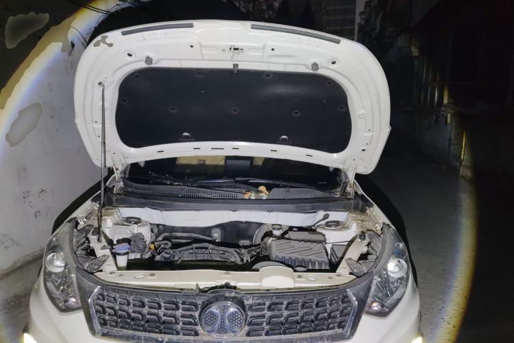 Used BAIC Senova X35 2016 1.5L Automatic Elite Edition Engine Bay