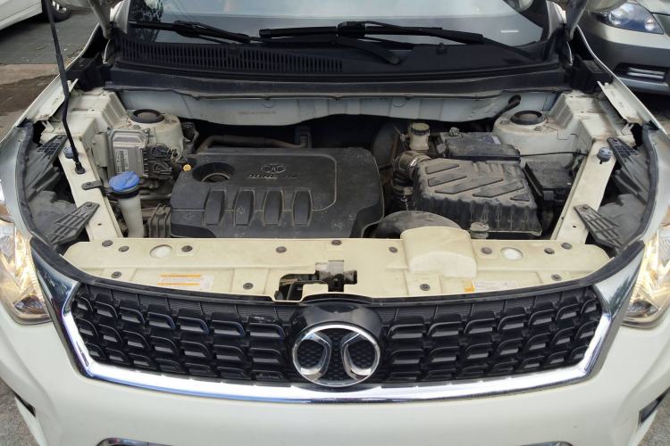 Used BAIC Senova X35 2016 1.5L Manual Luxury Edition Engine Bay