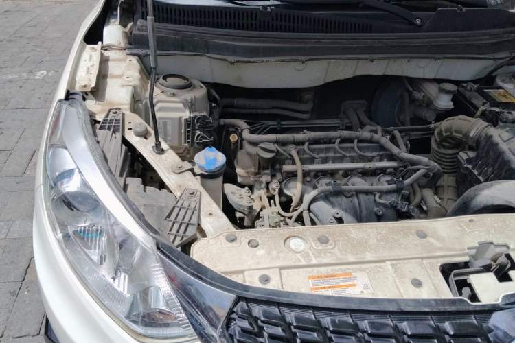 Used BAIC Senova X35 2016 1.5L manual Fashion Edition Engine Bay Right