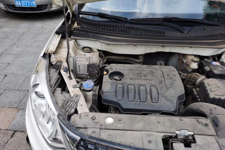 Used BAIC Senova X35 2016 1.5L Automatic Luxury Edition Engine Bay Right