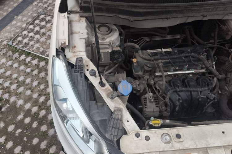 Used BAIC Senova X35 2016 1.5L Manual Elite Edition Engine Bay Right